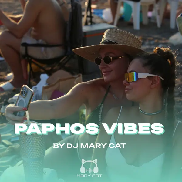 Paphos picnic — Friends Selfie